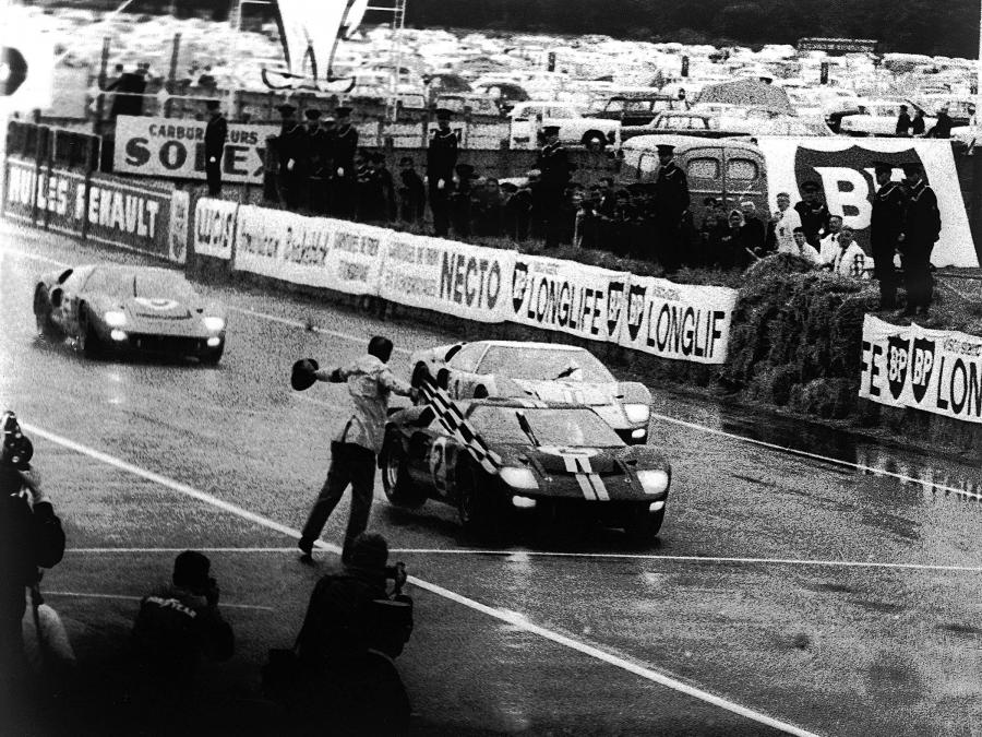  Ford GT40 (Mk II) 1965 года  (фото 88 из 118)